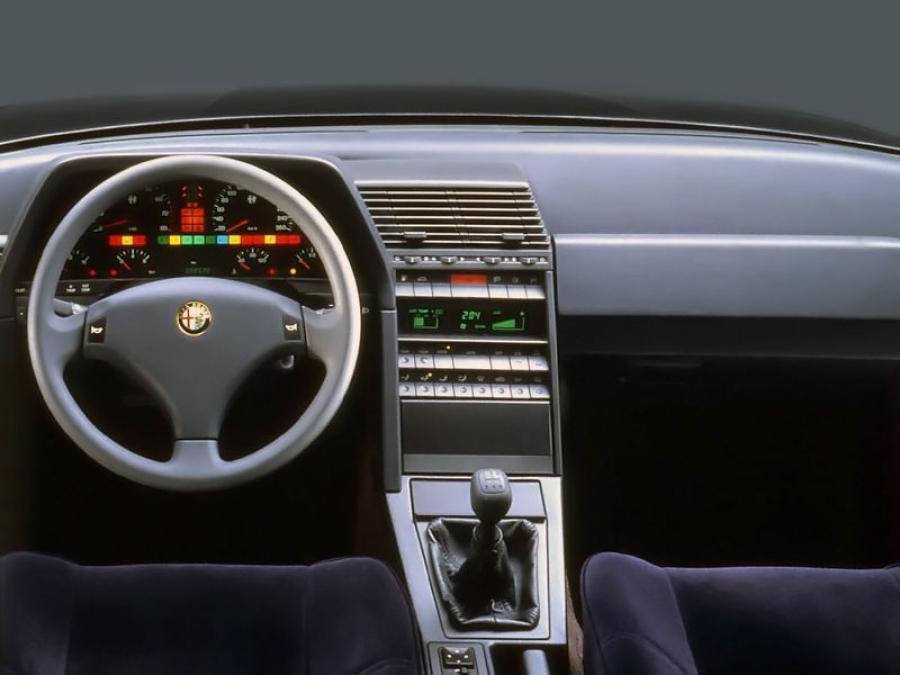 Торпедо Alfa Romeo 164 1987 года  (фото 14 из 28)